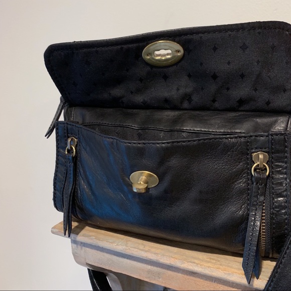 SOLD- Fossil Black Leather Crossbody / Messenger - Picture 6 of 8
